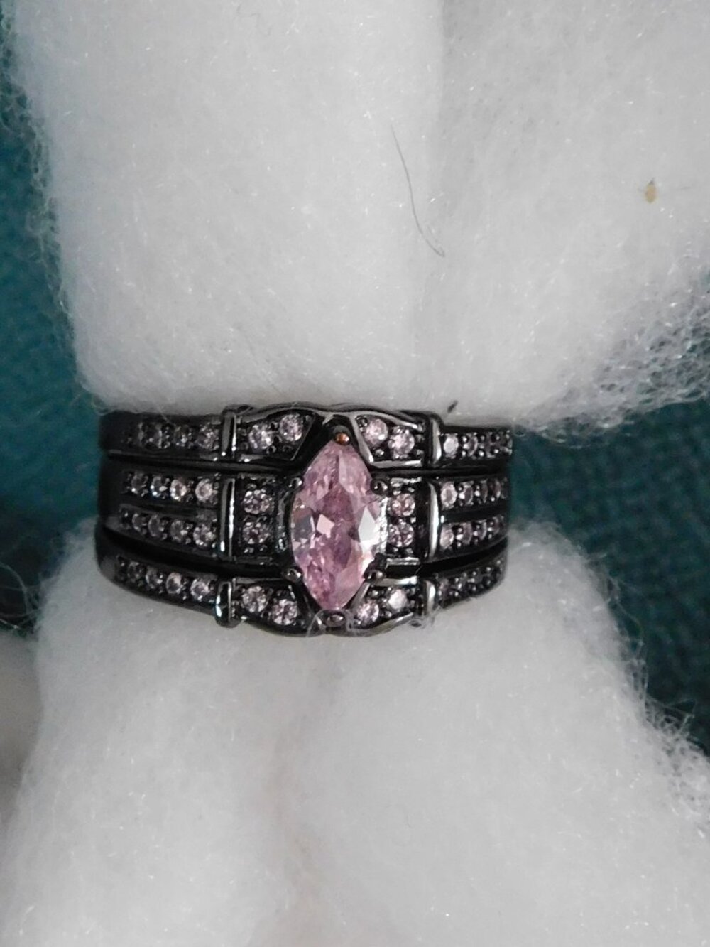 For Sale - Ladies 3 Pc Ring Set